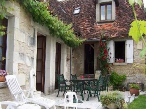 Chambres d'Hôtes Les Raimbaudières : Chambres d'hotes/B&B proche de Faverolles-sur-Cher