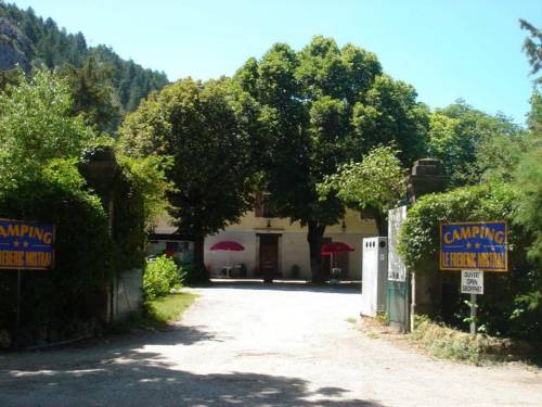Camping Frédéric Mistral : Complexe proche de Moriez