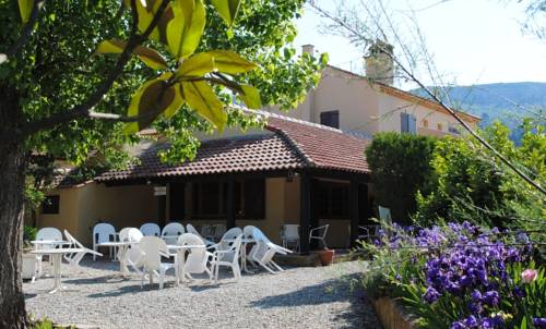 Mas de la Bertrande : Hotel proche de Mimet