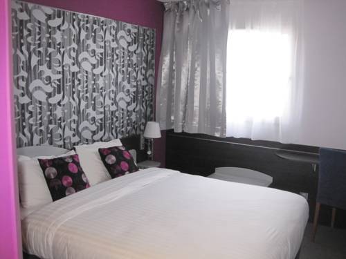 Inter-Hotel Au Relais Saint-Eloi : Hotel proche de Chambray-lès-Tours