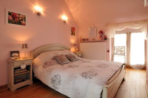 La Loge de Vigne : Chambres d'hotes/B&B proche de Seringes-et-Nesles