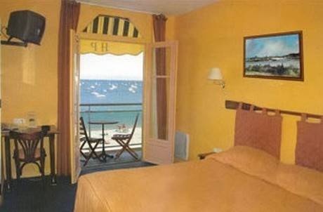 Hotel de la Plage : Hotel proche de Saint-Pair-sur-Mer