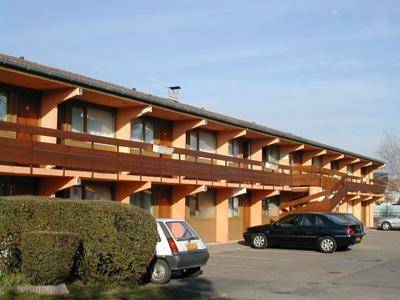 Hôtel Grill du Coudray Montceaux : Hotel proche de Videlles
