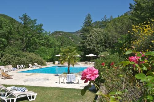 Hameau de Valouse : Hotel proche de Chalancon
