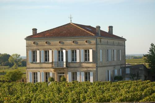 Le Pavillon Villemaurine : Chambres d'hotes/B&B proche de Puynormand