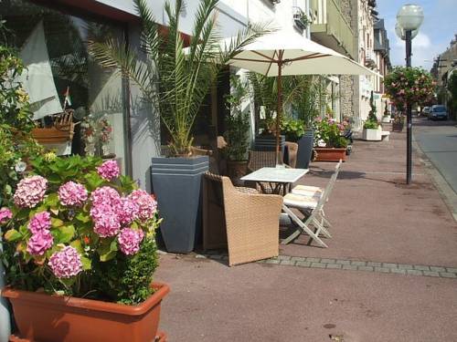 La Villa des Fleurs : Chambres d'hotes/B&B proche de Dives-sur-Mer