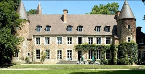 Château de Paray le Frésil : Chambres d'hotes/B&B proche de Paray-le-Frésil