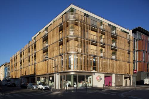 Dock Ouest Residence Groupe Paul BOCUSE : Residence proche de Champagne-au-Mont-d'Or