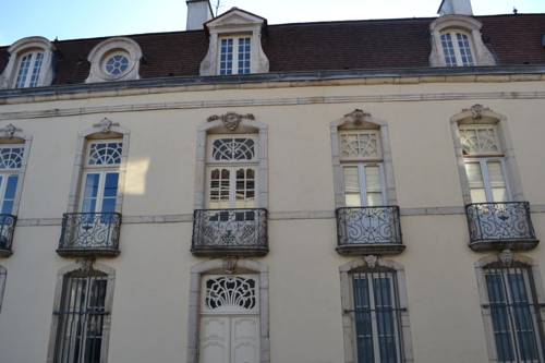 Les Charmottes : Appartement proche de Saint-Bernard