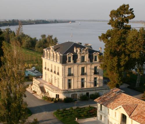 Château Grattequina : Hotel proche de Saint-André-de-Cubzac