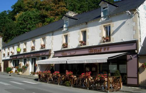 La Grande Fontaine : Hotel proche de Le Gouray