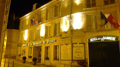 Hôtel De La Banniere De France : Hotel proche de Sainte-Preuve