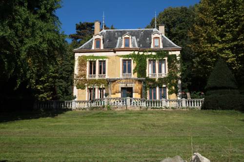 Domaine des Charmilles : Chambres d'hotes/B&B proche de Brignais