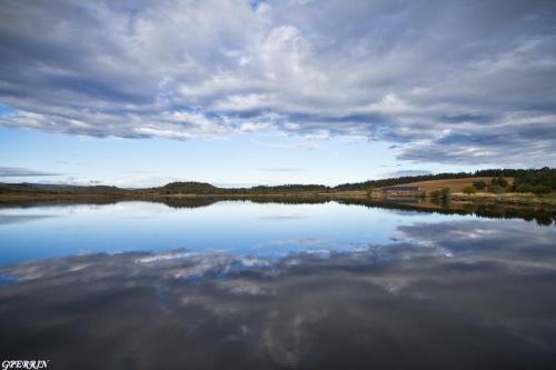 Instants d'Absolu-Ecolodge&Spa-Lac du Pêcher : Hotel proche d'Anglards-de-Saint-Flour