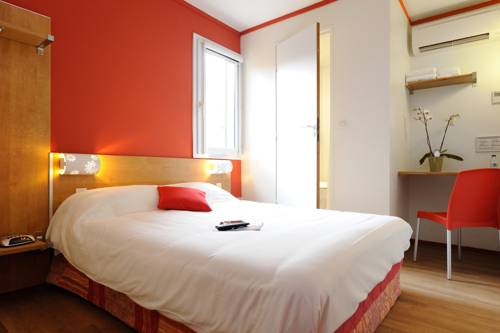 P'tit Dej Hotel Lormont : Hotel proche de Beychac-et-Caillau