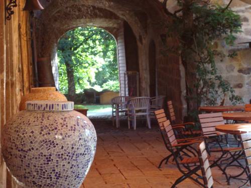 Château de Salelles : Hotel proche de Les Hermaux