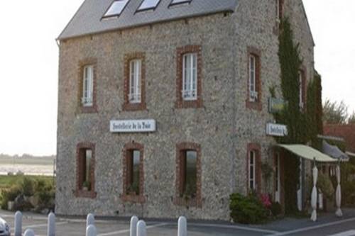 Hostellerie de la Baie : Hotel proche de Hérenguerville
