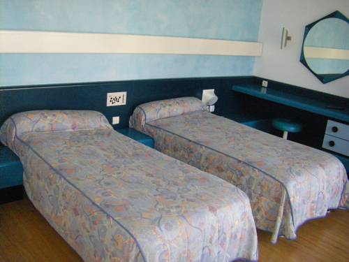 Hôtel Urbain V : Hotel proche de Fraissinet-de-Lozère