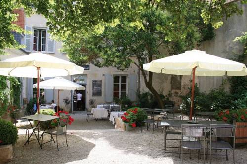 La Maison d'Elise : Chambres d'hotes/B&B proche de Champagné