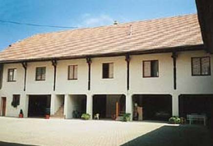 Chez Marie Reine : Chambres d'hotes/B&B proche de Stotzheim