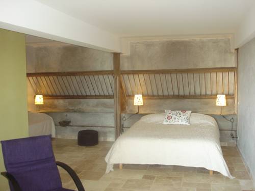 La Maison des Peyrets : Chambres d'hotes/B&B proche de Tauriac