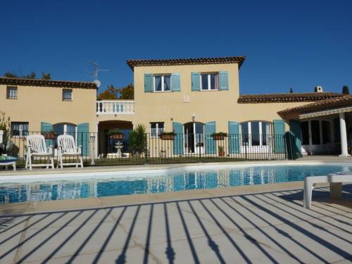 Les Jardins du Golf : Chambres d'hotes/B&B proche de Saint-Cézaire-sur-Siagne