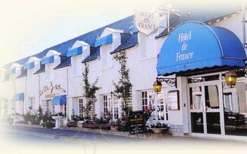 Hôtel de France - Restaurant Les Rois de France : Hotel proche de Feings