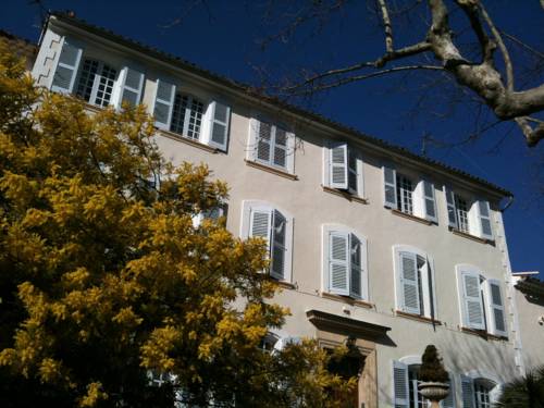 L'Enclos : Chambres d'hotes/B&B proche de Saint-Antonin-du-Var