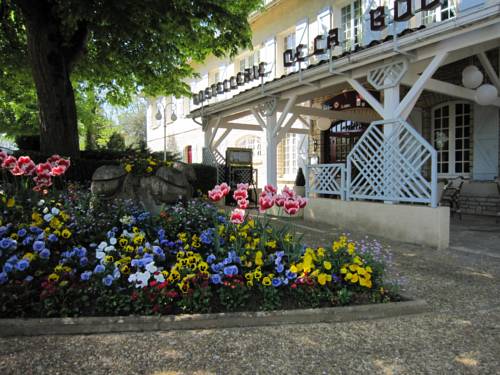 Hostellerie de la Bouriane : Hotel proche de Florimont-Gaumier