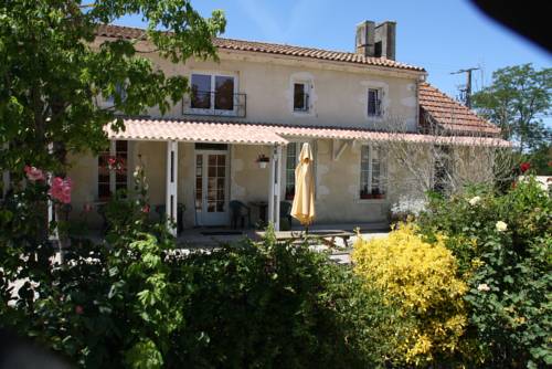 Chambres D'Hotes Les Près Verts : Chambres d'hotes/B&B proche de Saint-Christoly-Médoc
