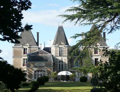 Le Chêne Vert : Chambres d'hotes/B&B proche de Saint-Sauveur-de-Flée