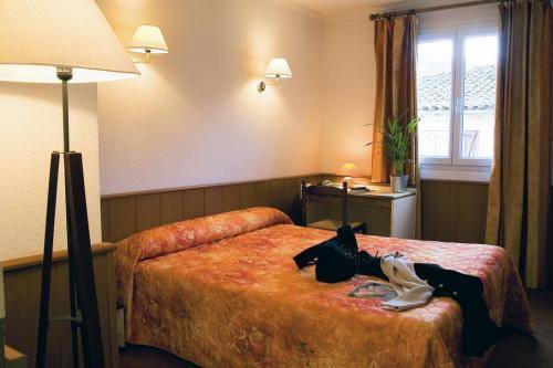 Inter Hotel Hostellerie de l'Europe : Hotel proche d'Assier