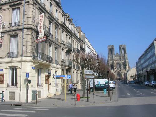Hôtel De La Cathédrale : Hotel proche d'Ambonnay