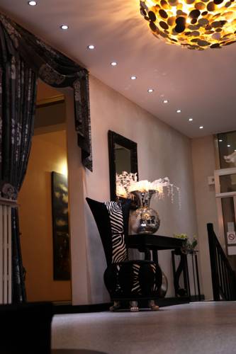Hôtel La Réserve : Hotel proche de Liézey