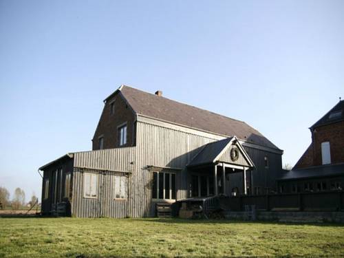 La Grange de Saint Hilaire : Chambres d'hotes/B&B proche de Wignehies