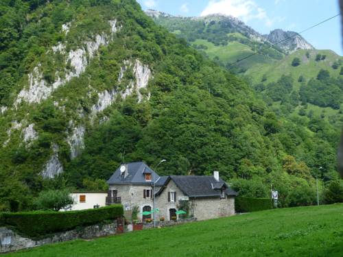 Auberge Cavalière : Chambres d'hotes/B&B proche de Béost
