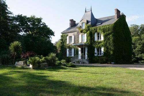 Domaine De Bodeuc : Hotel proche de Rieux