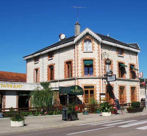Hôtel Restaurant de l'Abbaye : Hotel proche de Montheries