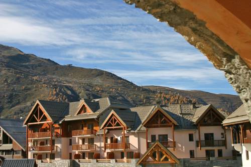 Madame Vacances - Résidence Les Lodges de Pierres : Appartement proche de Saint-Martin-d'Arc