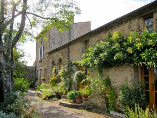 Domaine de la Bade : Chambres d'hotes/B&B proche de Saint-Martin-Lalande