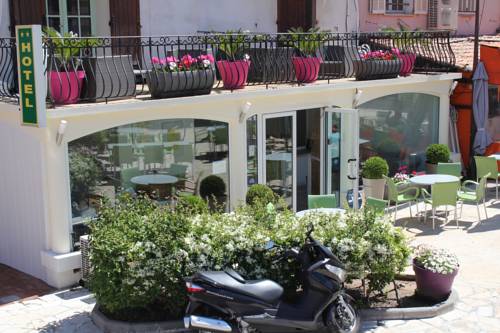 Hôtel de la Corniche D'or : Hotel proche de Mandelieu-la-Napoule