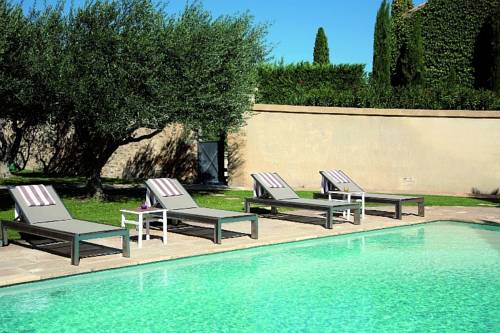 La Belle Vie : Chambres d'hotes/B&B proche de Valliguières