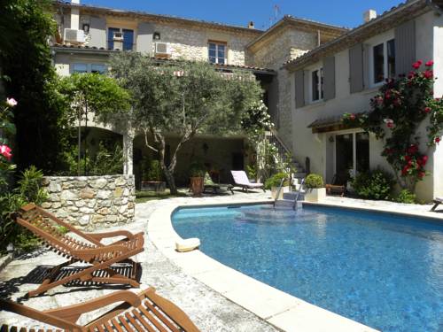 La Maison Des Autres : Chambres d'hotes/B&B proche de Maruéjols-lès-Gardon