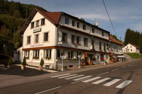 Auberge des Skieurs : Hotel proche de La Bresse