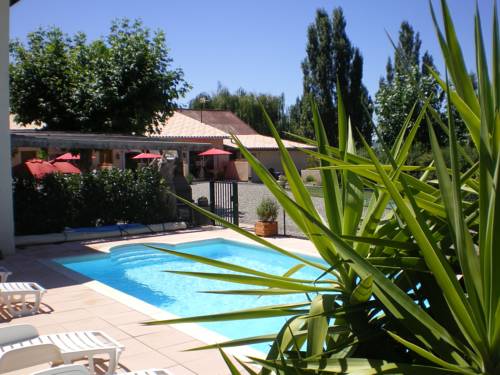 Gîtes de la Condamine : Hotel proche de La Motte-du-Caire