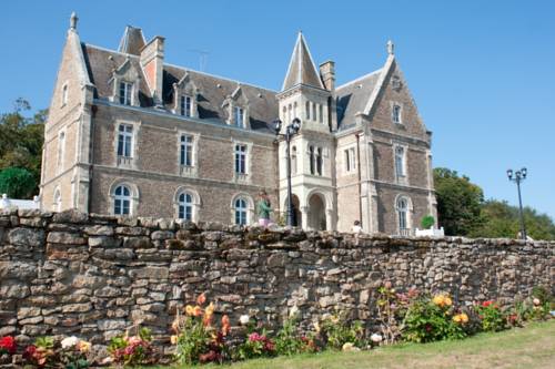 Domaine du Deffay : Chambres d'hotes/B&B proche de Rieux