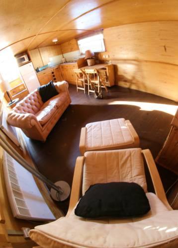 Péniche Poompui : Chambres d'hotes/B&B proche de Vauvert