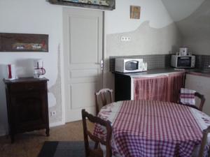 Hebergement Les Gites du Couvent : photos des chambres