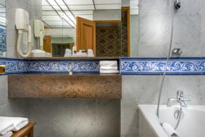 Hotel De France : Chambre Lits Jumeaux