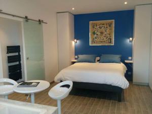 Chambres d'hotes/B&B Chambres d'Hotes Cote Parc-Cote Jardin : Studio avec Vue sur Jardin